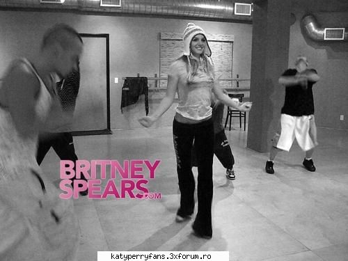 Britney Spears - Pussycat - Music