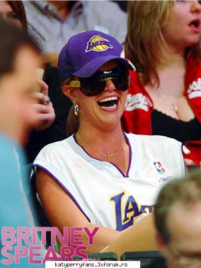 Britney Spears - Pussycat - Music