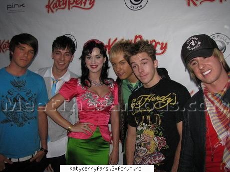 Galerie de Poze - Pussycat - Galerie foto