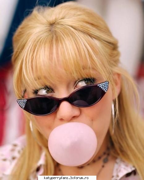 ~*Hilary Duff*~ - Pussycat - Music